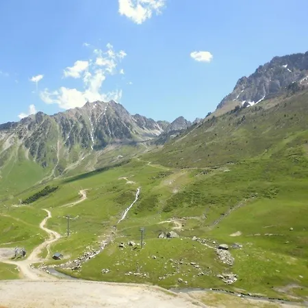 Apartment 6 Pers. Face Aux Pistes, Balcon Sud, Tv, Cuisine Equipee, Ski-in/ski-out, - Fr-1-404-78 *