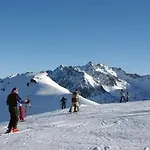 6 Pers. Face Aux Pistes, Balcon Sud, Tv, Cuisine Equipee, Ski-in/ski-out, - Fr-1-404-78 * La Mongie