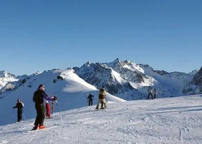 6 Pers. Face Aux Pistes, Balcon Sud, Tv, Cuisine Equipee, Ski-in/ski-out, - Fr-1-404-78 * La Mongie